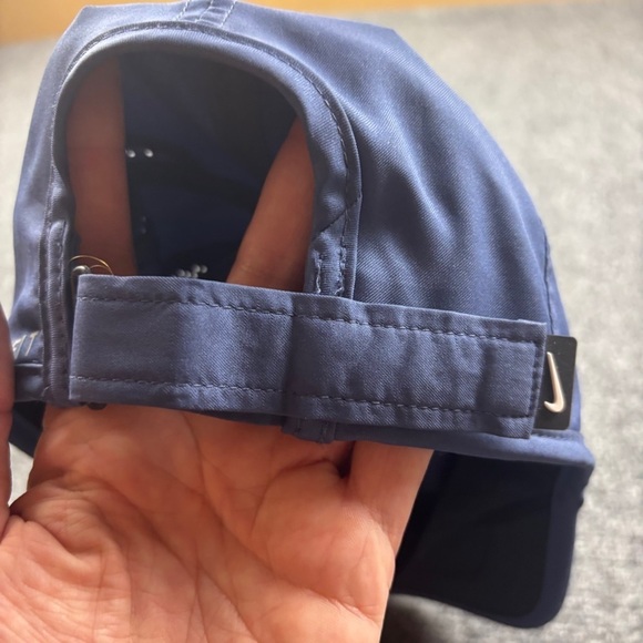 NIKE Featherlight Dri-Fit Blue Hat with Adjustable Velcro Strap One Size - Picture 8 of 11